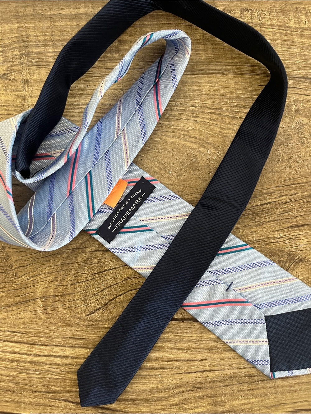 Roundtree & Yorke Light Blue Striped Silk Tie with Pink & Green Accents
